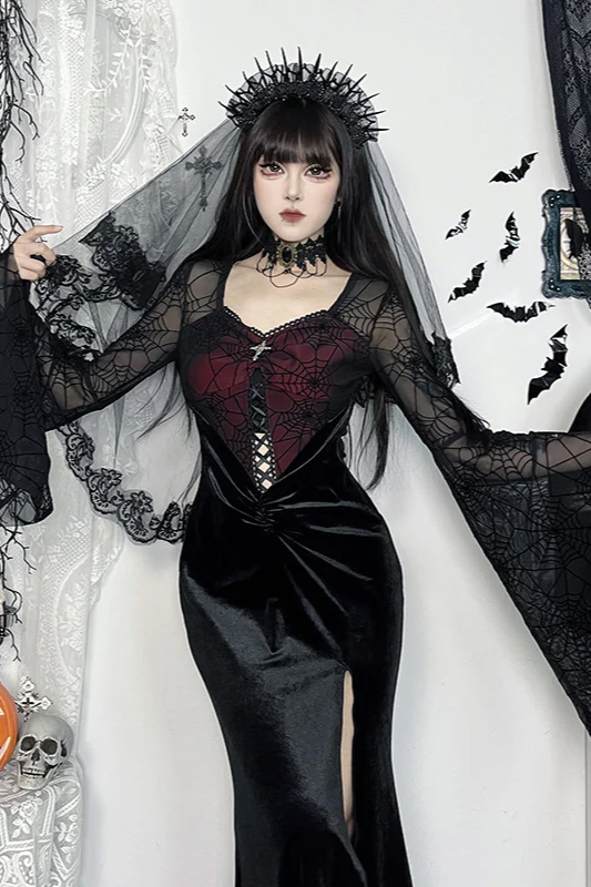 Velvet Slit Flare Sleeve Gothic Dress - Image 4