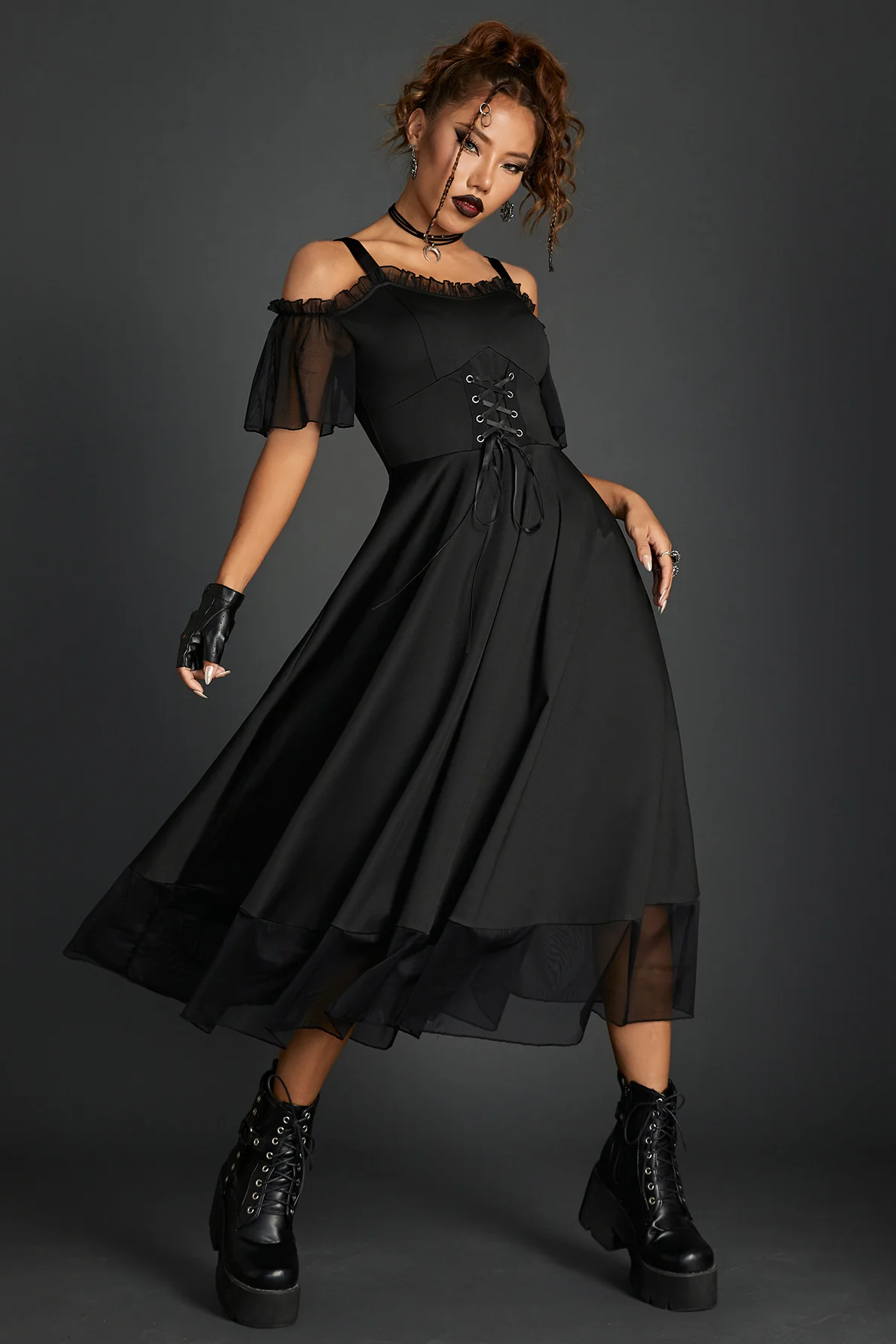 Vintage A-Line Gothic Dress - Image 3