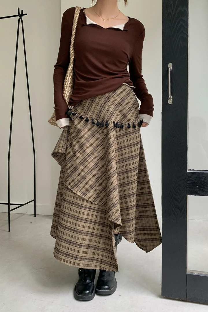 Vintage Asymmetrical Plaid Maxi Skirt - Image 3
