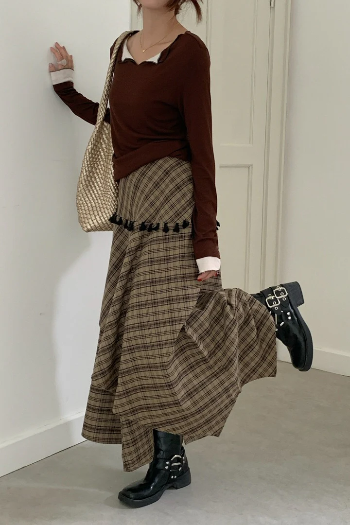 Vintage Asymmetrical Plaid Maxi Skirt - Image 4
