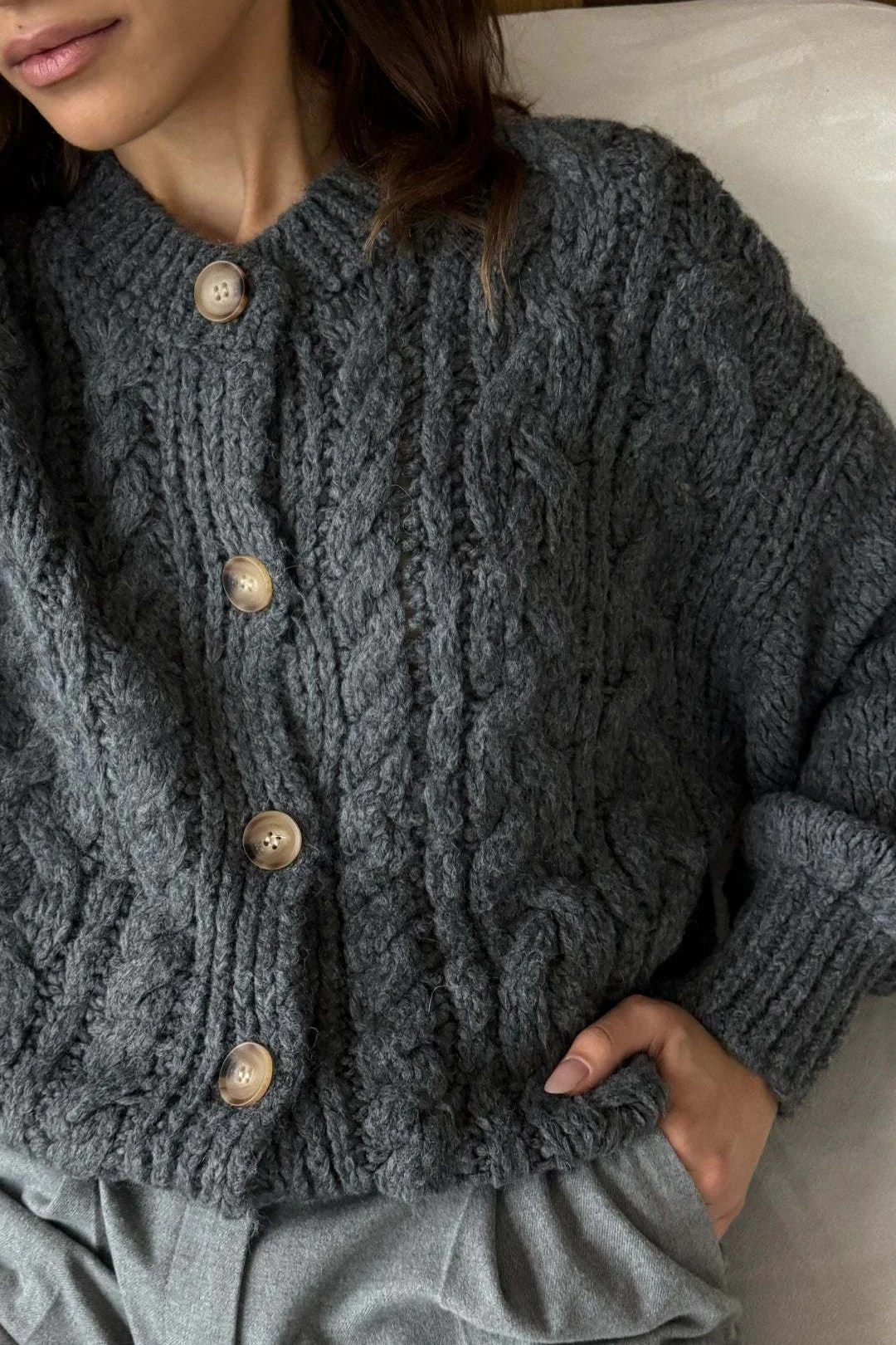 Vintage Cable Knit Crewneck Sweater - Image 10