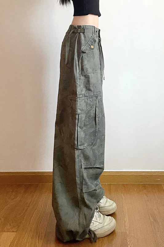 Vintage Camo Wide-Leg Cargo Pant - Image 3