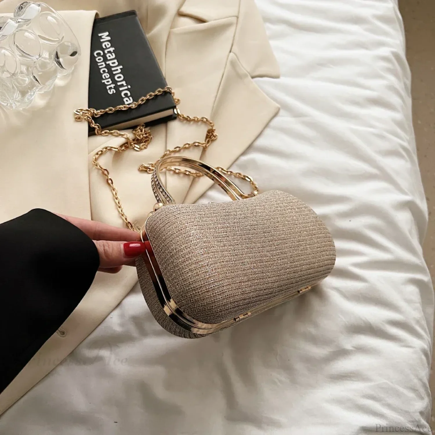 Vintage Chain Evening Shoulder Clutch Bag - Image 4
