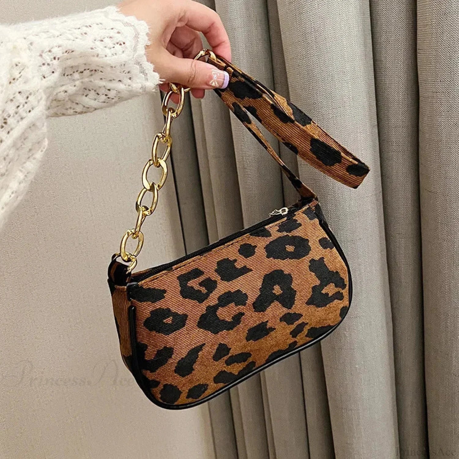 Vintage Chain Plush Leopard Shoulder Bag - Image 4