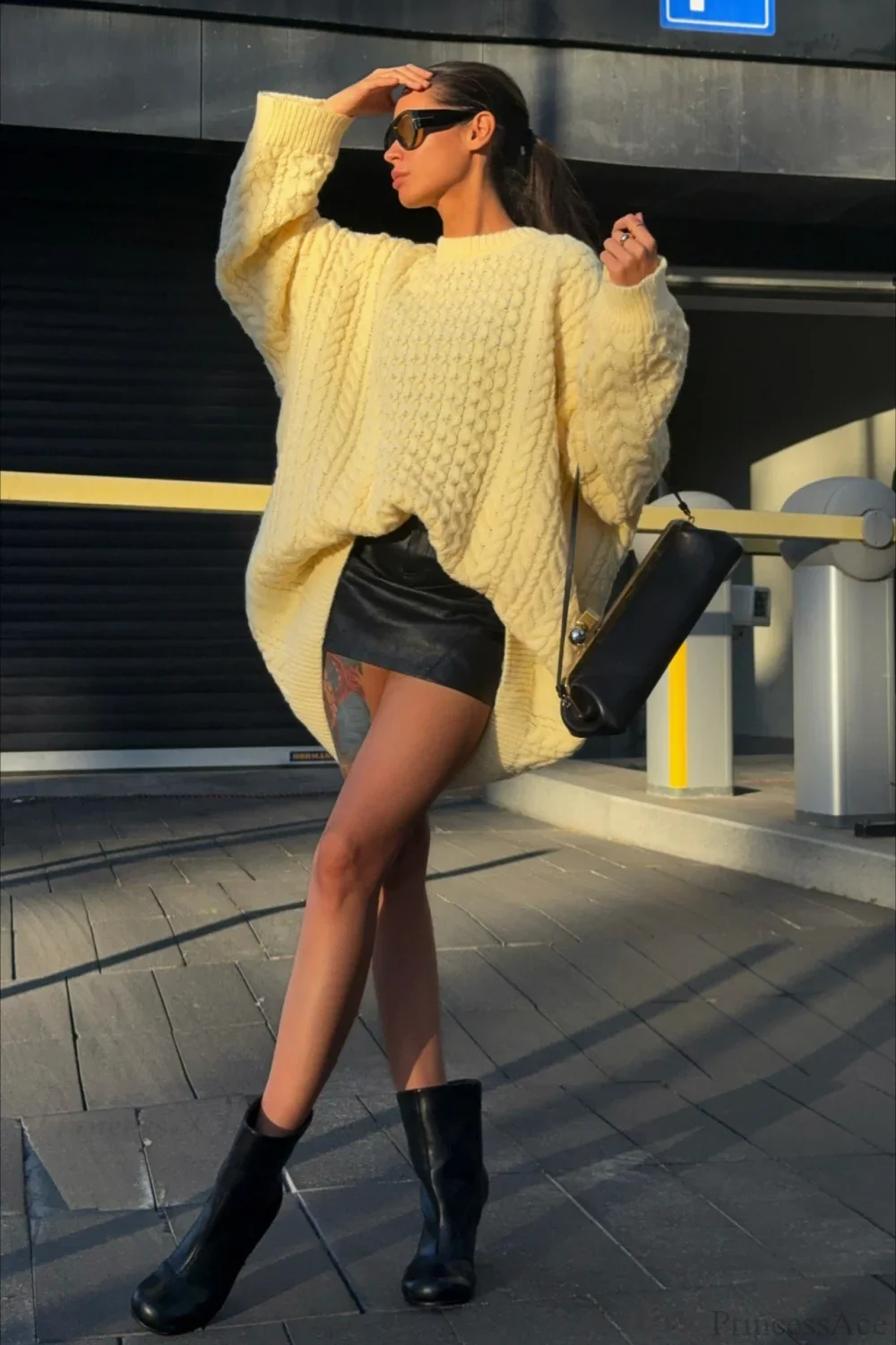 Vintage Crewneck Cable Knit Loose Sweater - Image 3