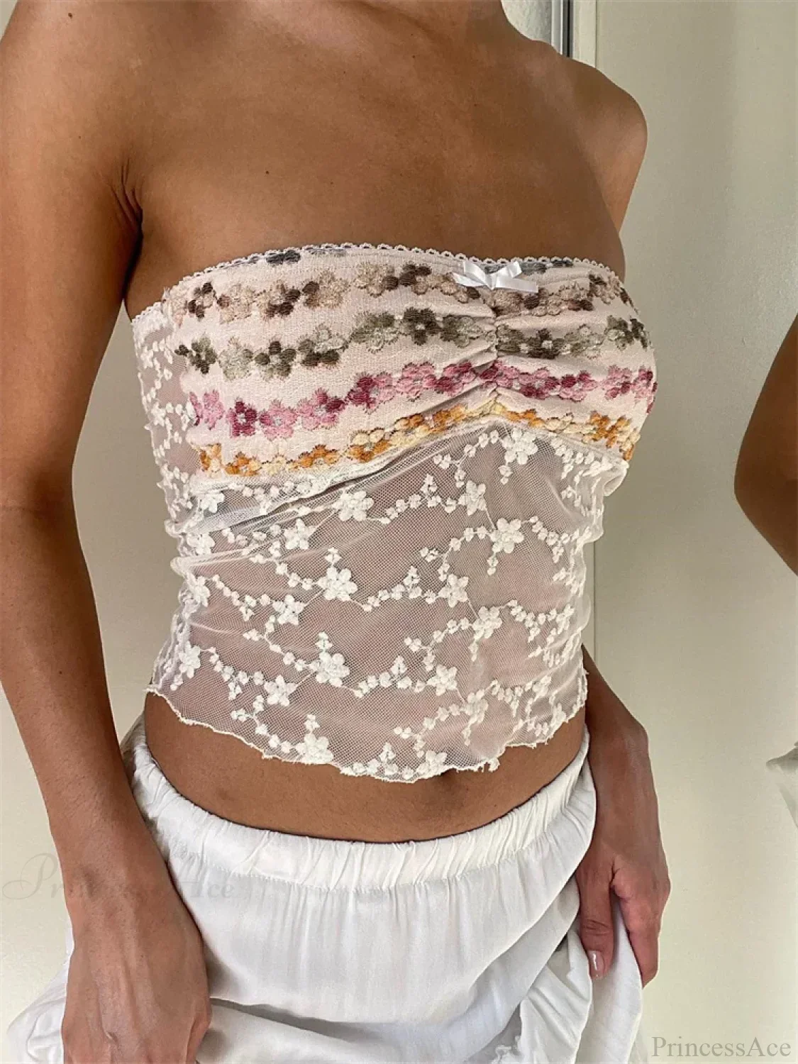 Vintage Embroidery Flower Strapless Tube Crop Top - Image 2