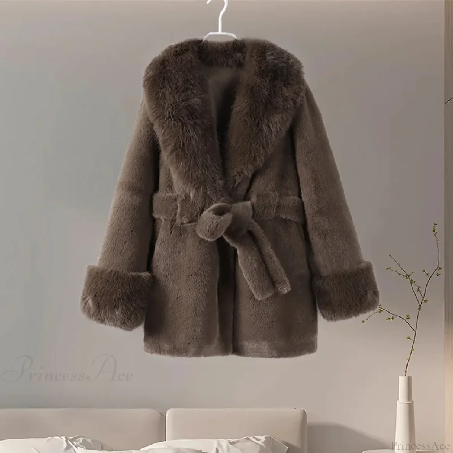 Vintage Fox Fur Belted Luxury Coat - Image 4