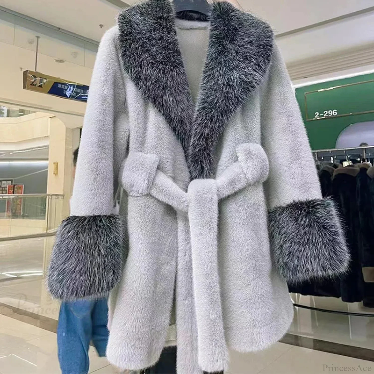 Vintage Fox Fur Belted Luxury Coat - Image 6