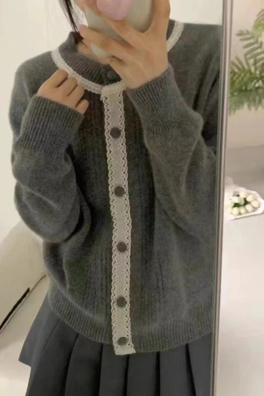 Vintage Lace Trimmed Knit Cardigan - Image 2