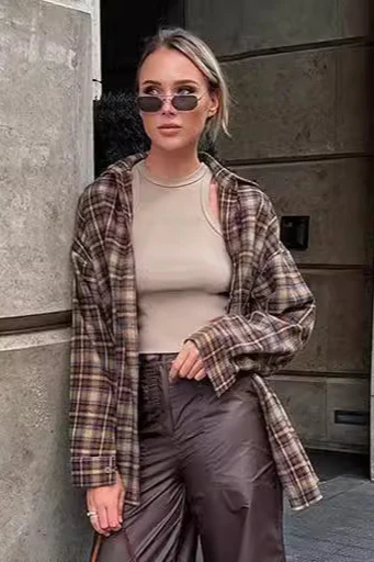 Vintage Plaid Longline Loose Fit Blouse - Image 4