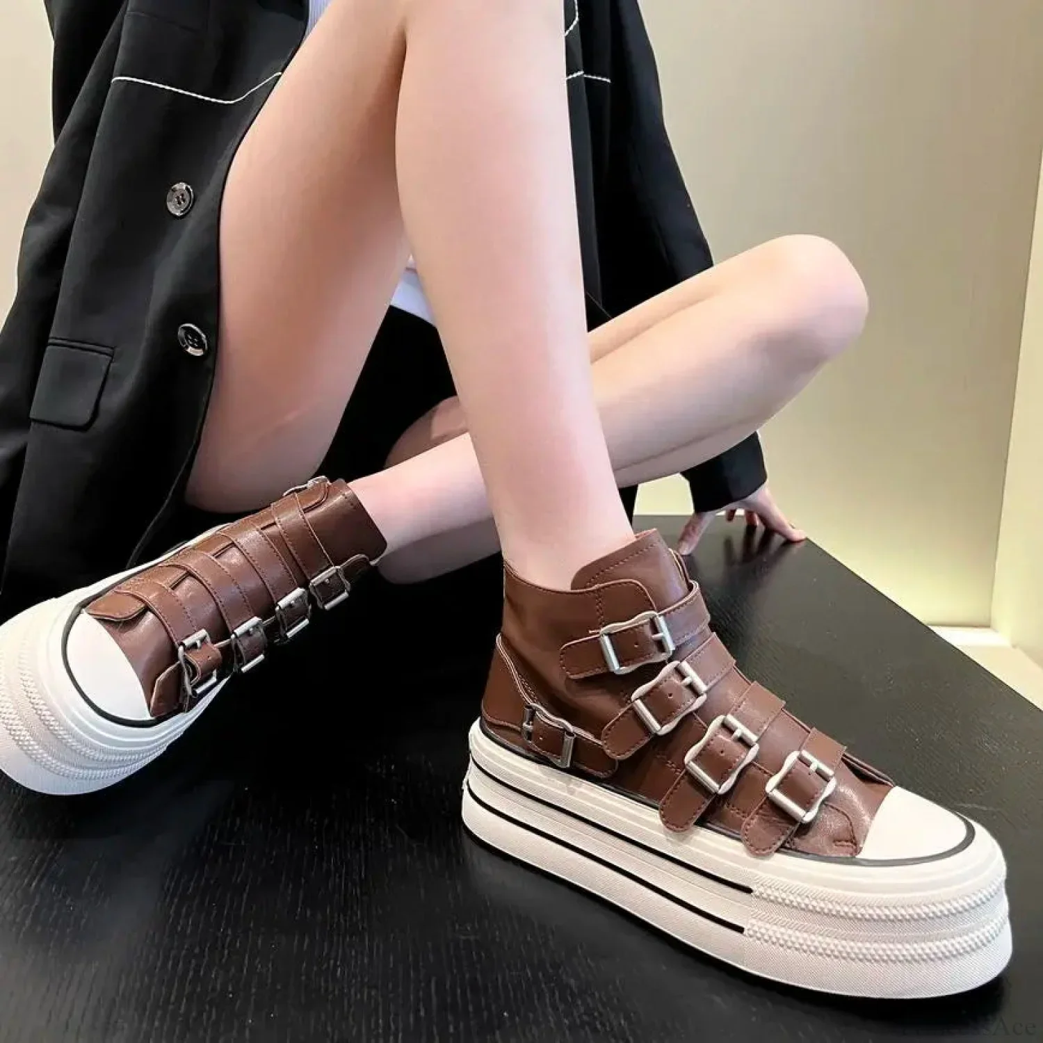 Vintage Rebellious High-Top Platform Sneaker - Image 3
