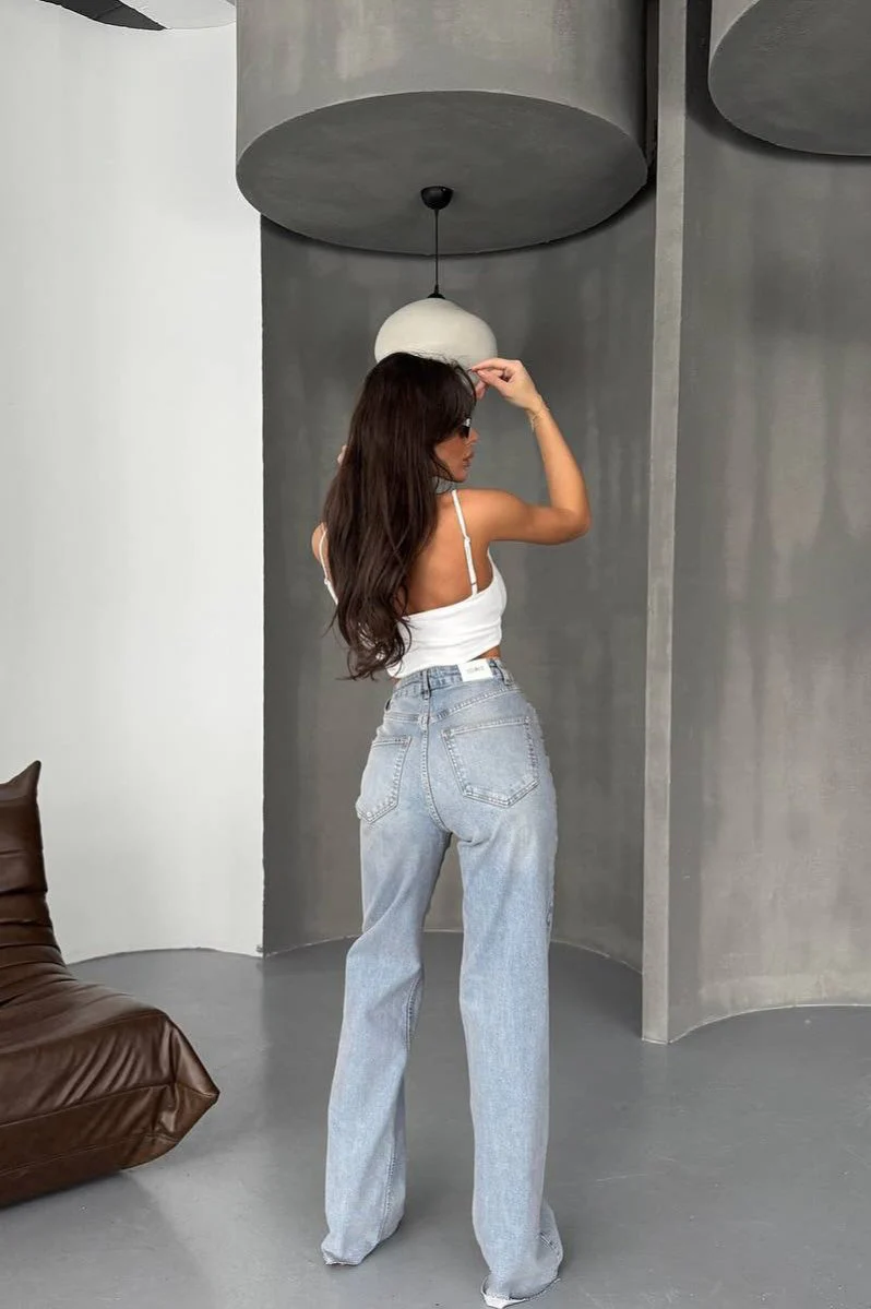 Vintage Straight Leg Denim Jeans - Image 4