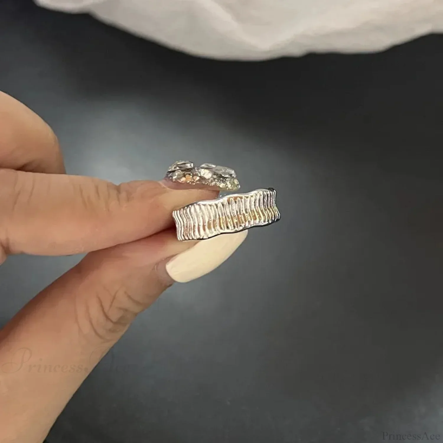 Vivid Stone Drip Rhinestone Gothic Ring - Image 11