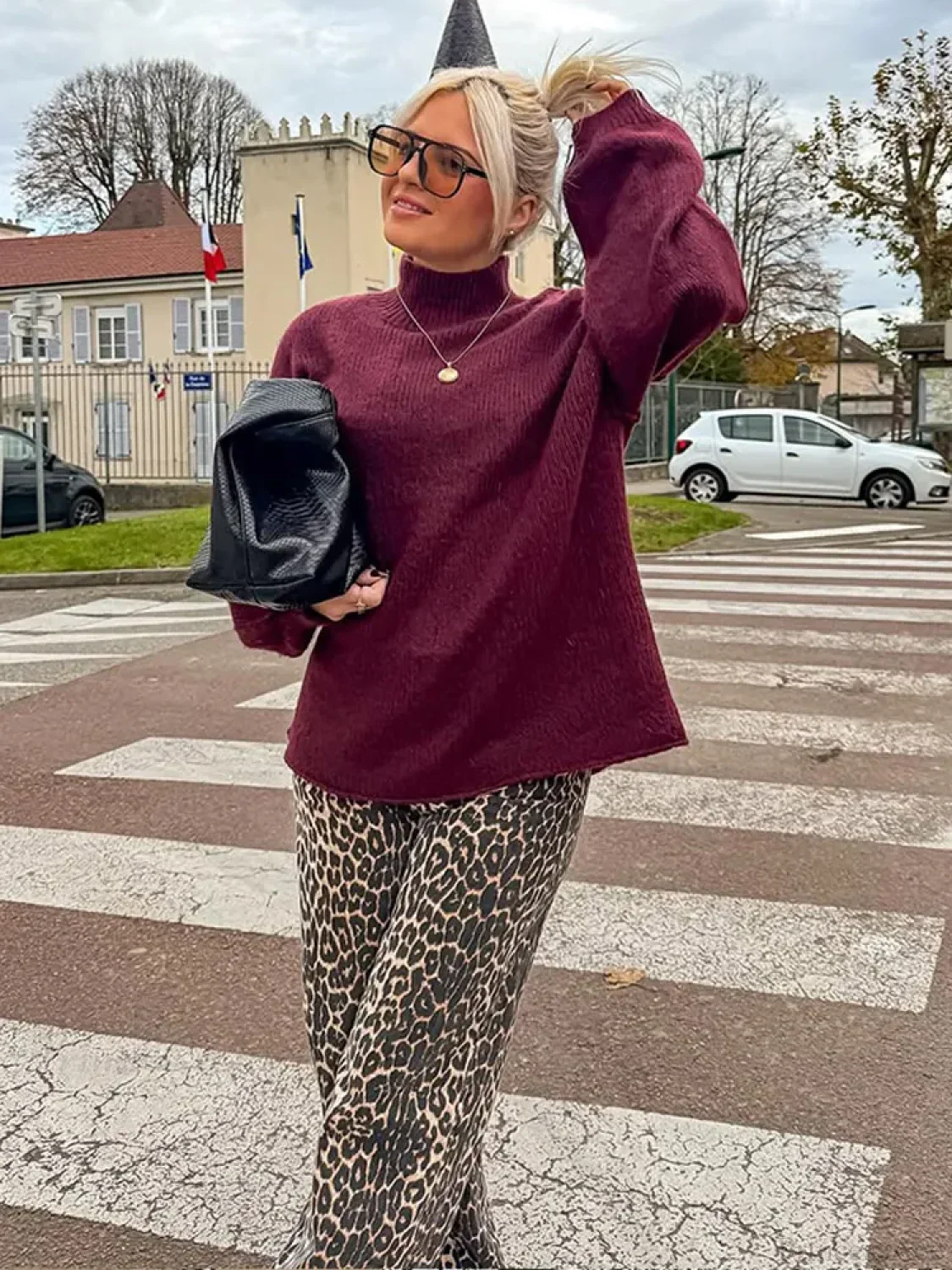 Warm High Neck Retro Sweater - Image 6