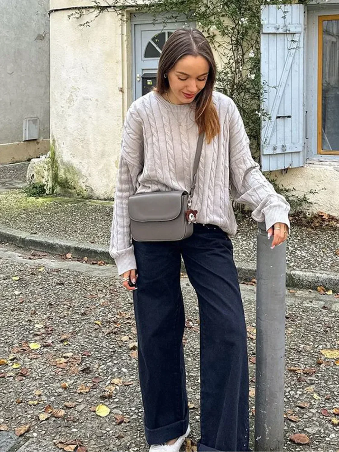Warm Thick Round Neck Pullover Sweater - Image 3