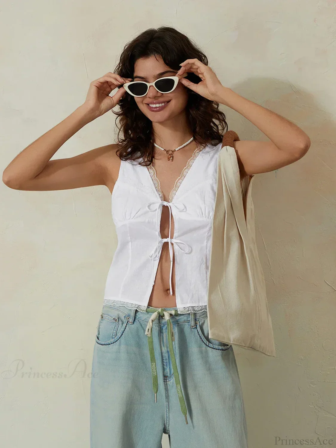 White Lace Tie-front V-neck Slim Sleeveless Crop Top - Image 2