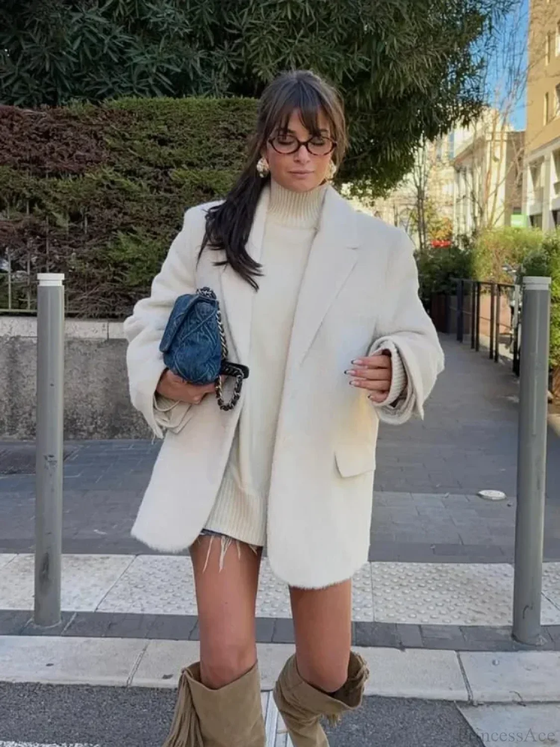 White Single Breasted Woolen Coat - Image 3
