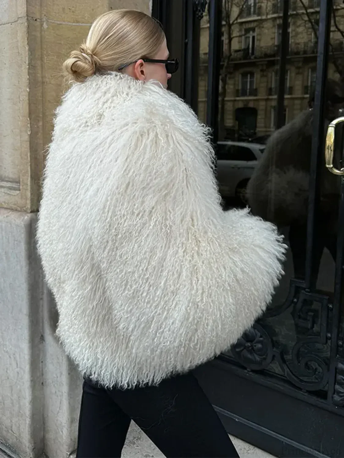 White Thicken Cropped Coat - Image 3