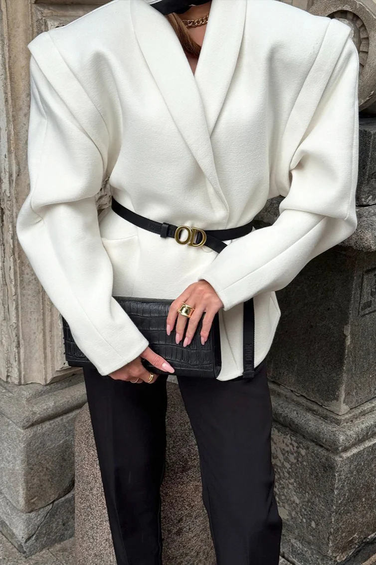 White Wool Thickened Belted Collared Mid-Coat - Image 3