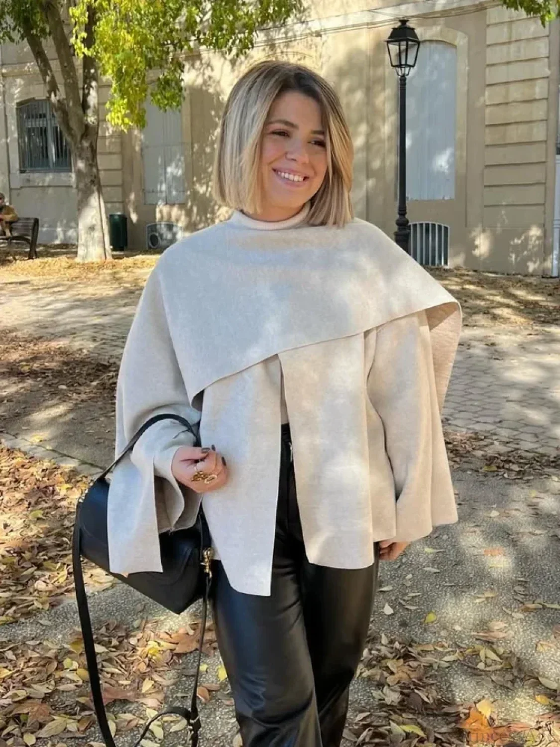 White Woolen Coat with Scarf Collar - Image 6