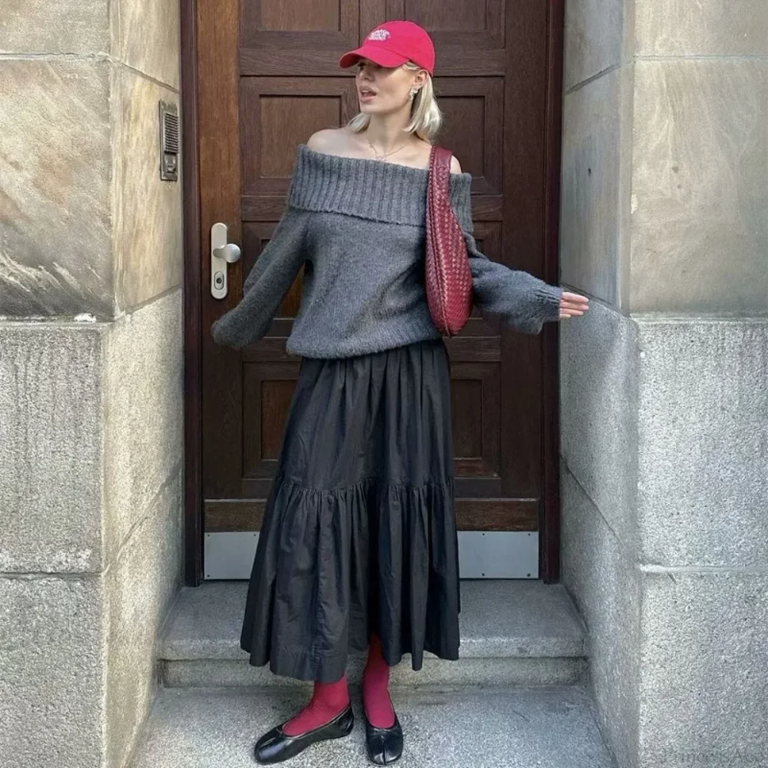 Winter Lapel Short Sweater - Image 5