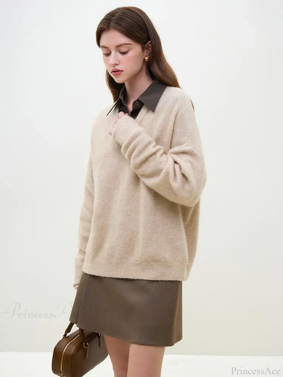 Wool Alpaca V-Neck Drop Sleeve Sweater - Image 3