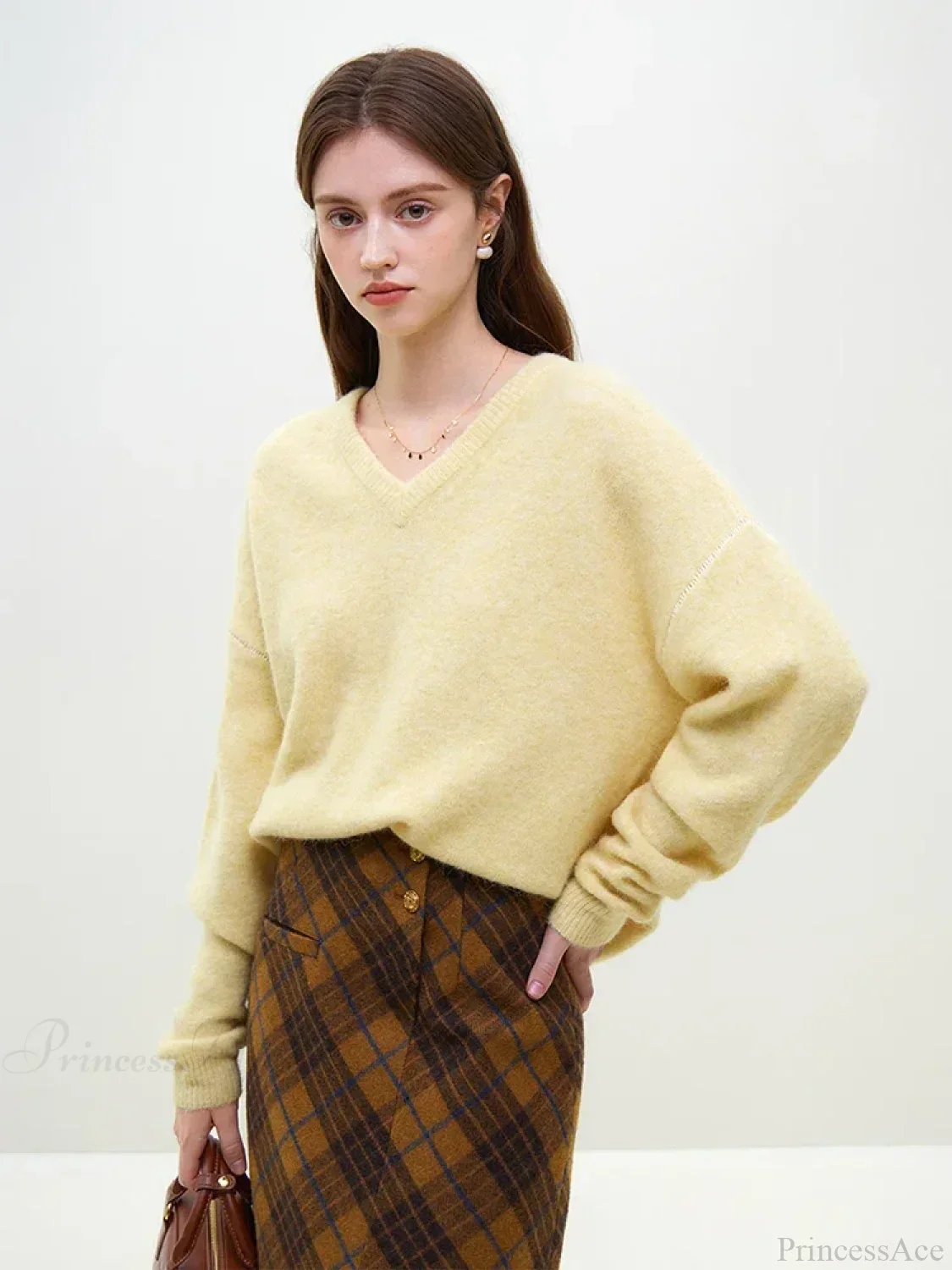 Wool Alpaca V-Neck Drop Sleeve Sweater - Image 4