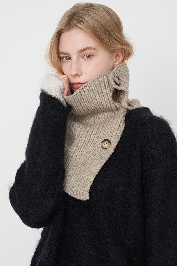 Wool Blend Solid Knitted Removable Buttoned Scarf - Image 4
