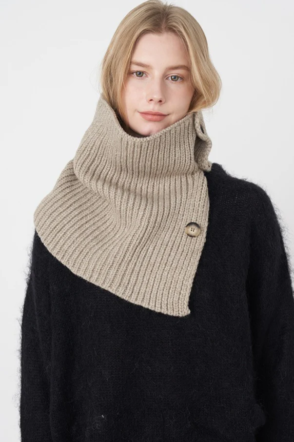 Wool Blend Solid Knitted Removable Buttoned Scarf - Image 5