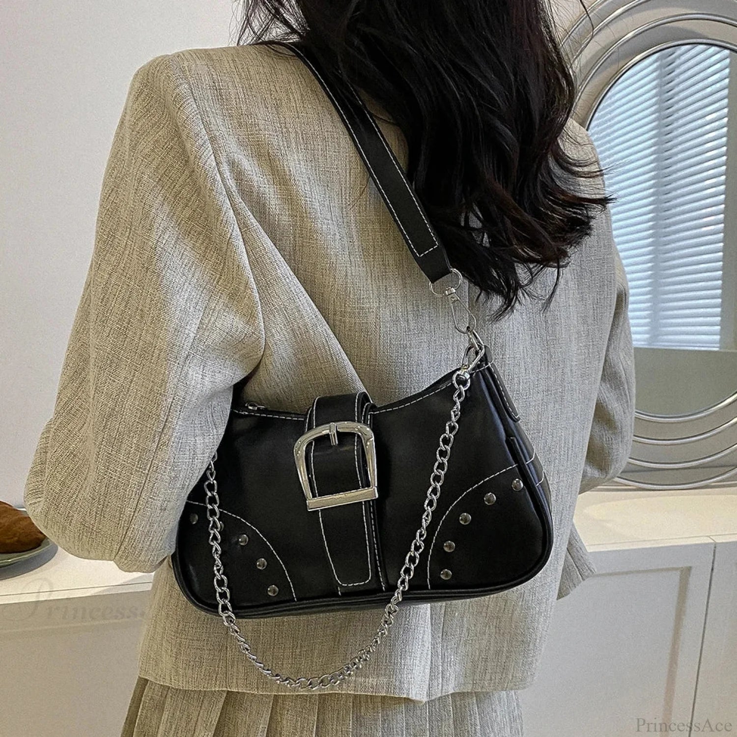 Y2K Cool Style Chain Shoulder Bag - Image 3