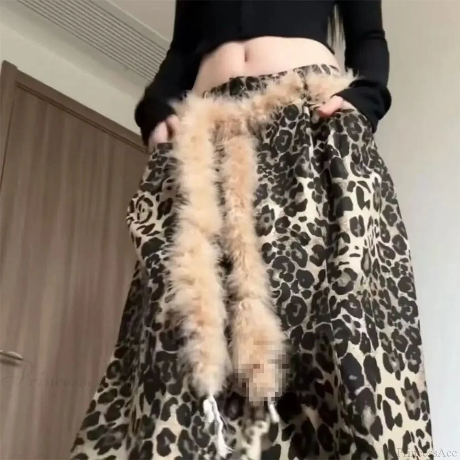 Y2K Mysterious Rebellious Furry Plush Waist Chain Belt - Image 4