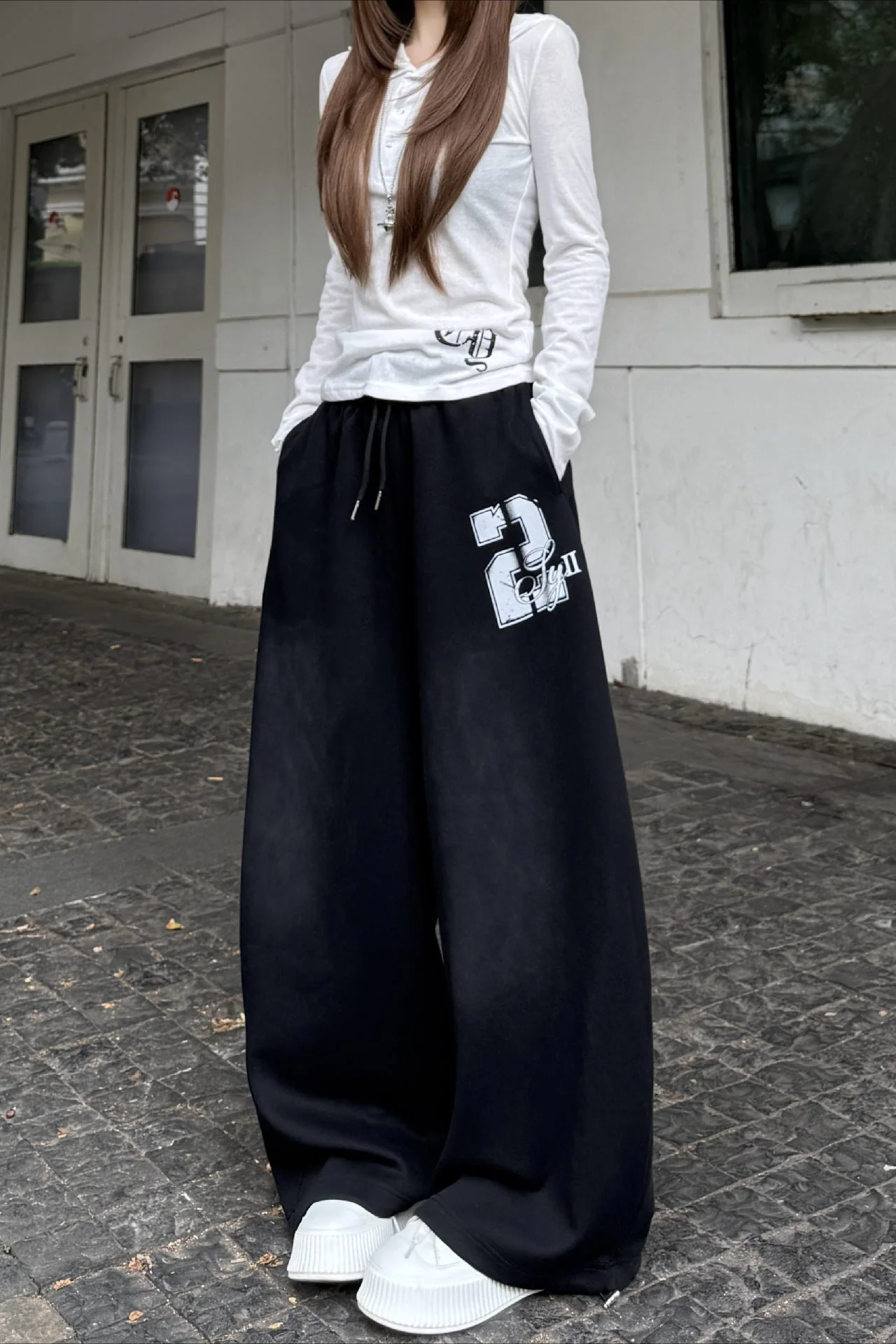 Y2K Oversized Blue Sweat Pants - Image 5