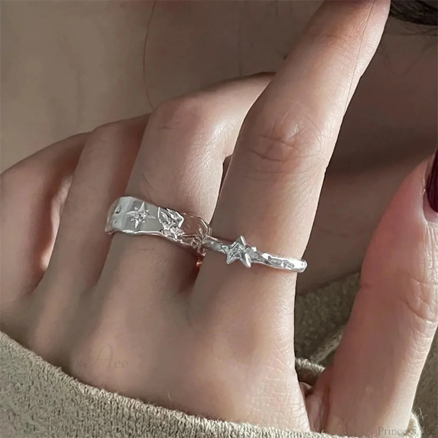 Y2K Rebel Unpredictable Star Gothic Ring - Image 3